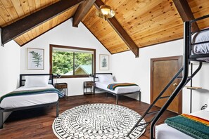 4 chambres, accès au Wi-Fi (inclus)