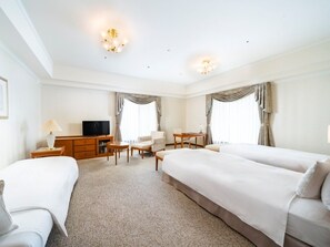 Junior Suite, Non Smoking - KOKO HOTEL Osaka Shinsaibashi (Osaka)