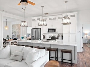 Flat-screen TV, fireplace