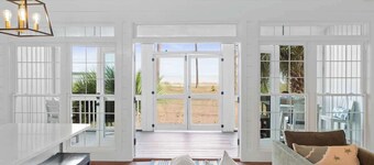 Secret Beach Cottage-Oceanfront with golf cart