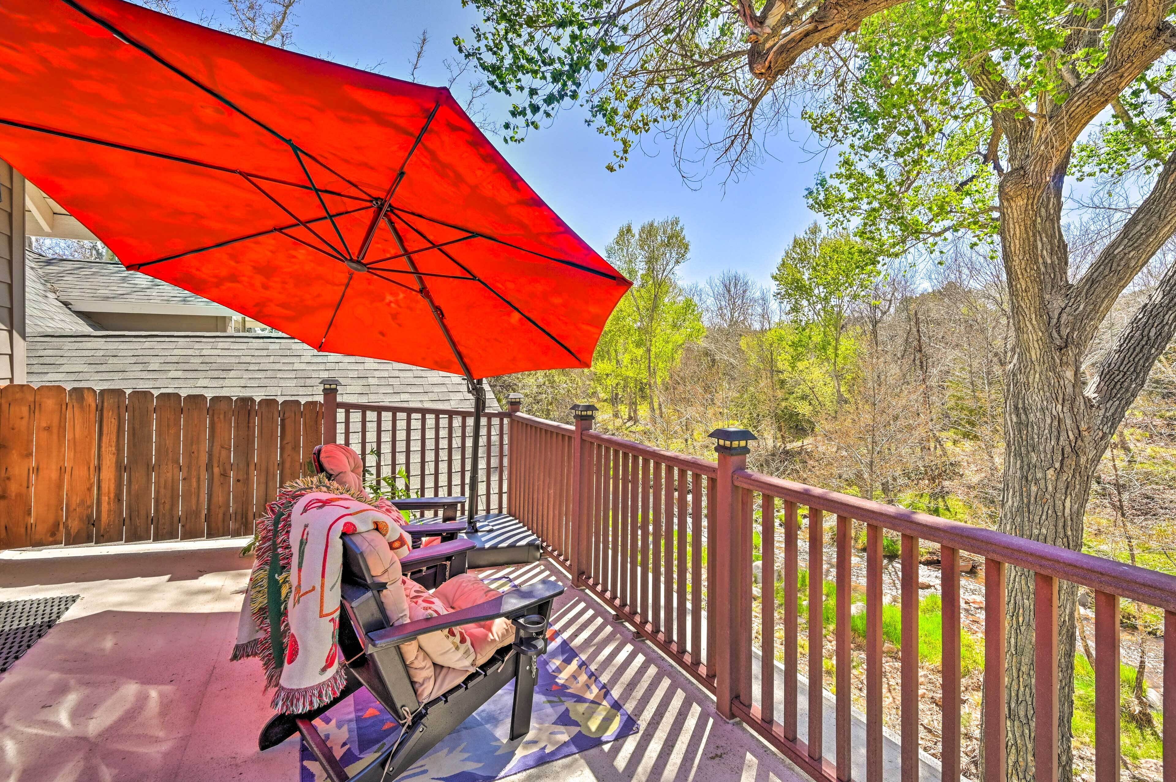 Riverside Tree House Suite w/ Balcony & Grill