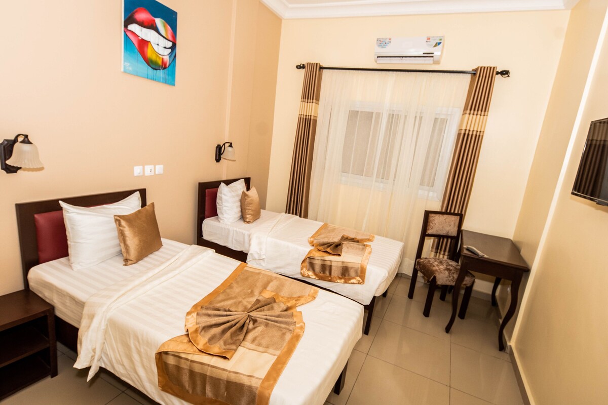 Desk, WiFi (free), bed sheets