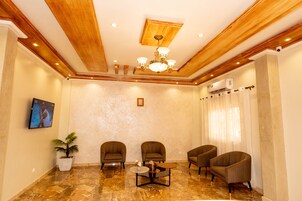 Sala de estar en el lobby