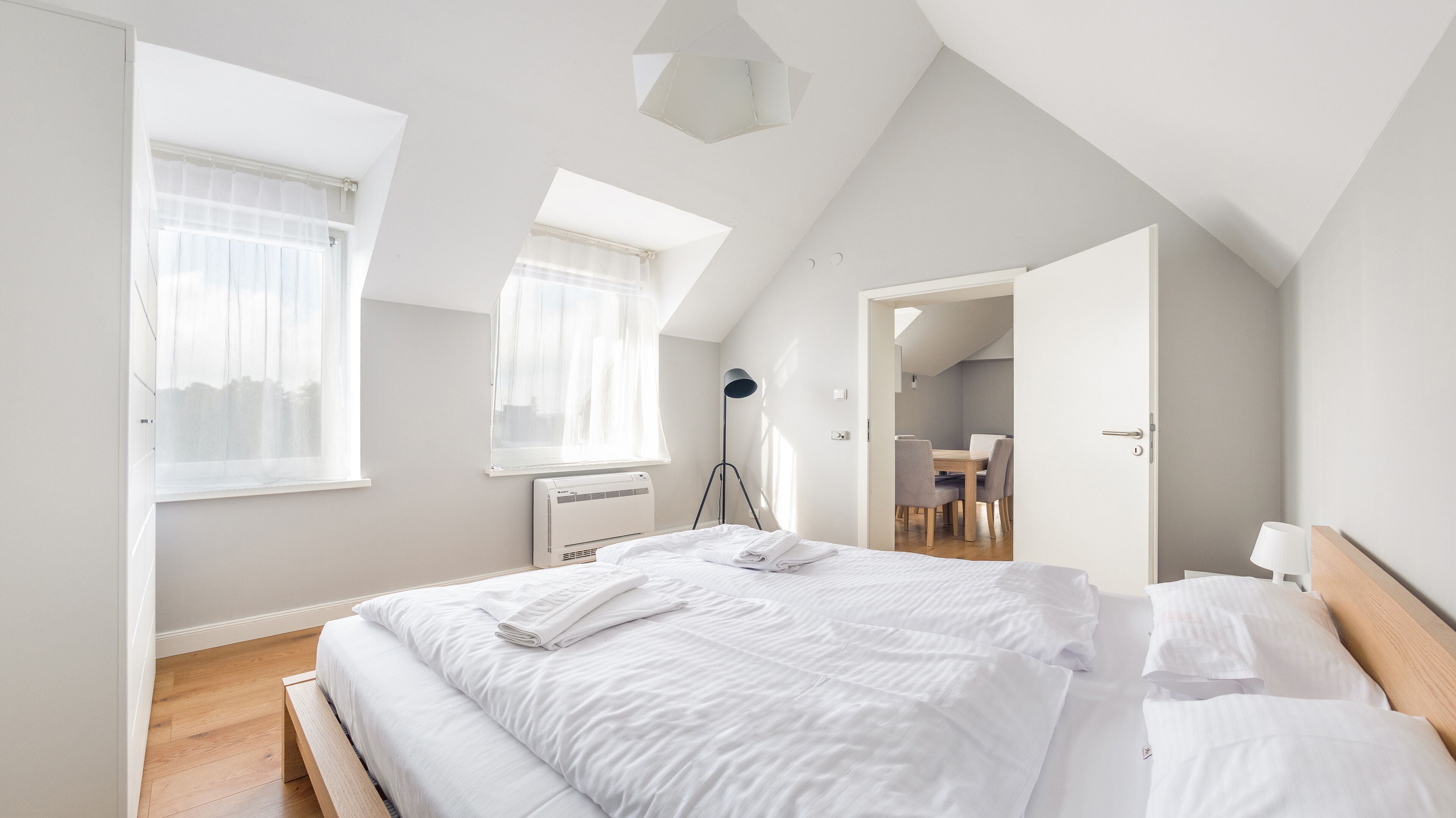 Apartment (13 - ul. Neptuna 8) | Iron/ironing board, bed sheets