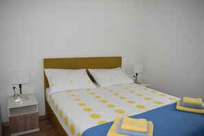 Appartement (Two Bedroom Apartment with Balcony)