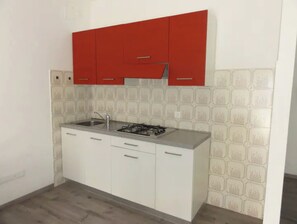 Réfrigérateur, plaque de cuisson