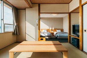 Japanese-Western style Room (With bath) Non Smoking | In-room safe, free WiFi - Kamenoi Hotel Kii-Tanabe (Tanabe)