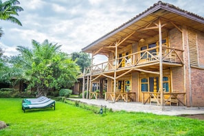 Fachada da propriedade
