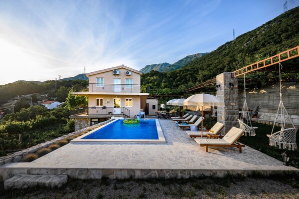 Outdoor pool - Charming Vineyard Villa (Budva)