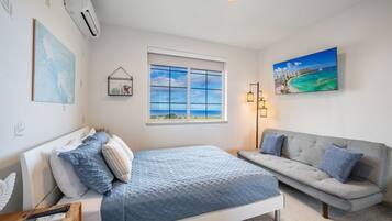 3 bedrooms, desk, iron/ironing board, travel crib
