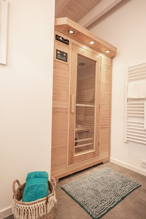 Interior - Strandhuus - close to the beach and the North Sea, infrared sauna, terrace, fireplace (Büsum)