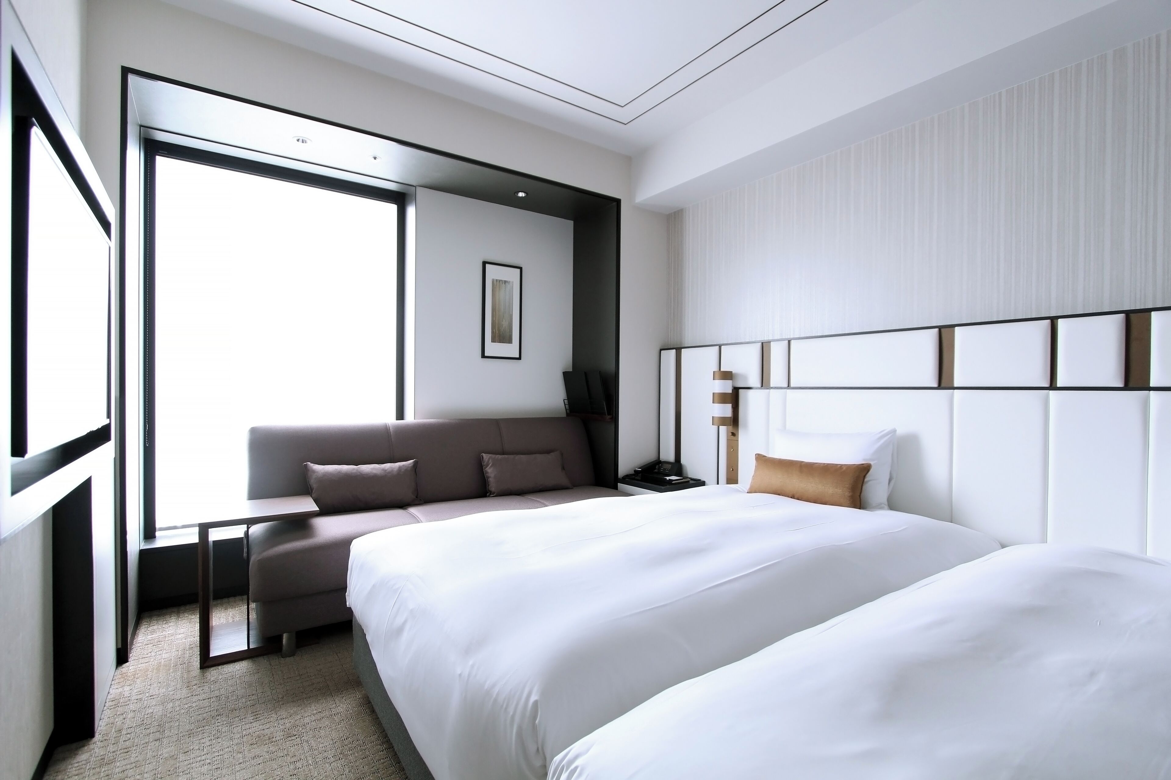 Superior Twin Room with Sofa Bed, Non Smoking | Desk, WiFi (free), bed sheets