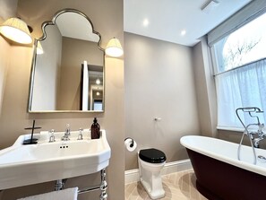 Hårføner og håndklær