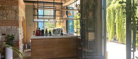 Cafe