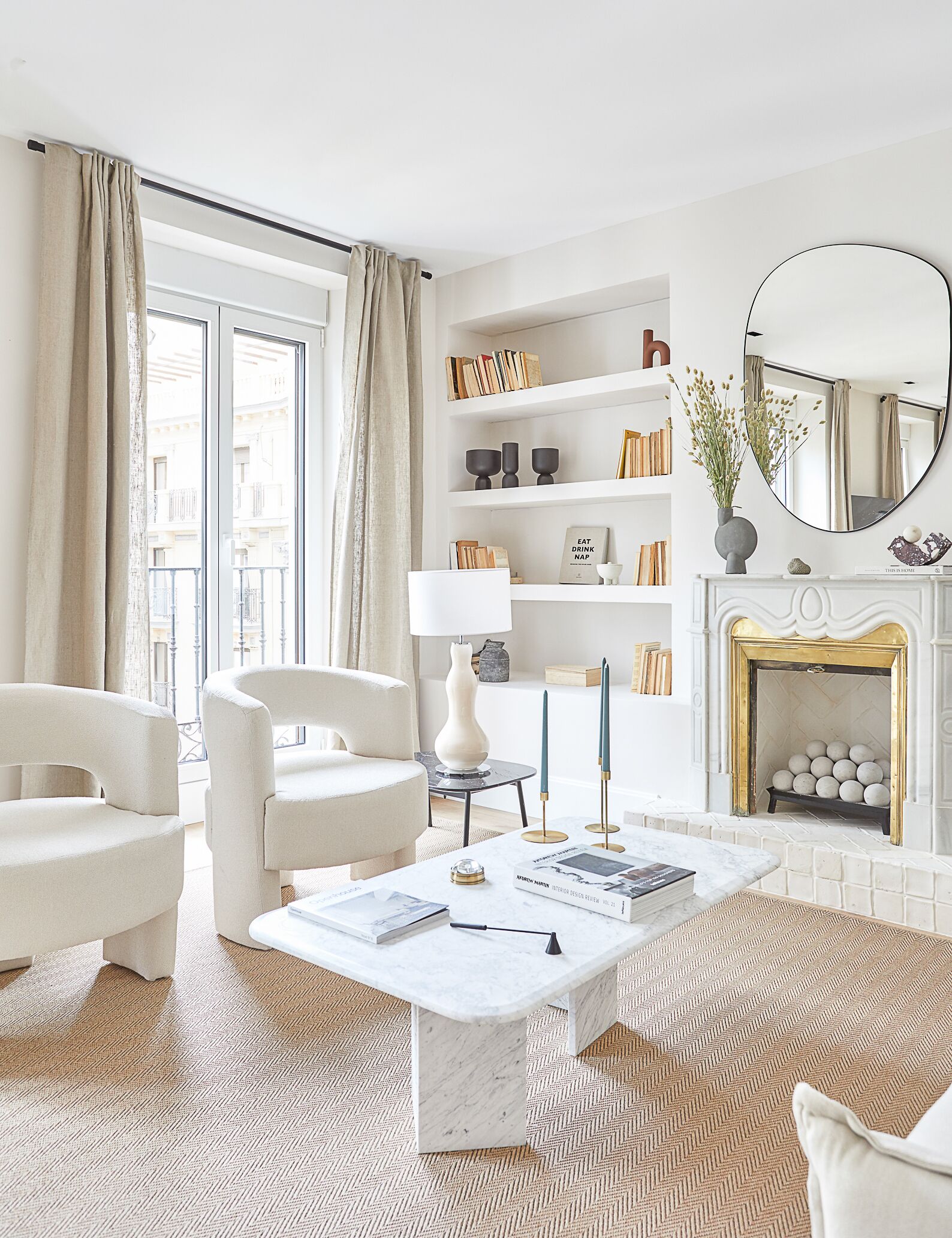 智能電視、書籍