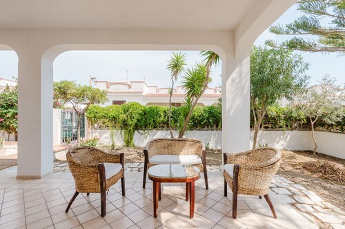 Villa "Chiara" avec vue sur la mer, terrasse, Wi-Fi et climatisation