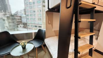 Habitación cuádruple clásica, baño compartido | Vista desde la habitación