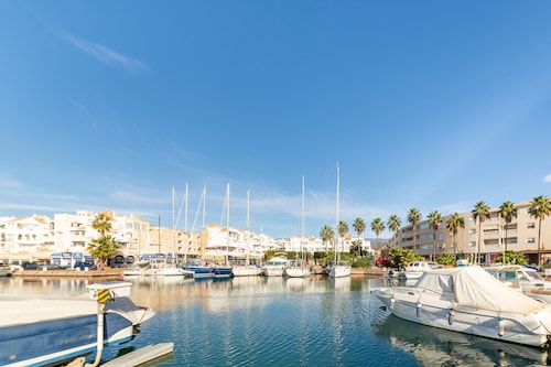 Apartment 'Just at the Heart of the Village' with Sea View, Balcony & Wi-Fi
