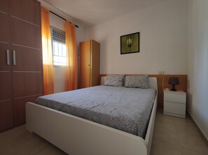 1 Schlafzimmer, Bügeleisen/Bügelbrett, kostenloses WLAN