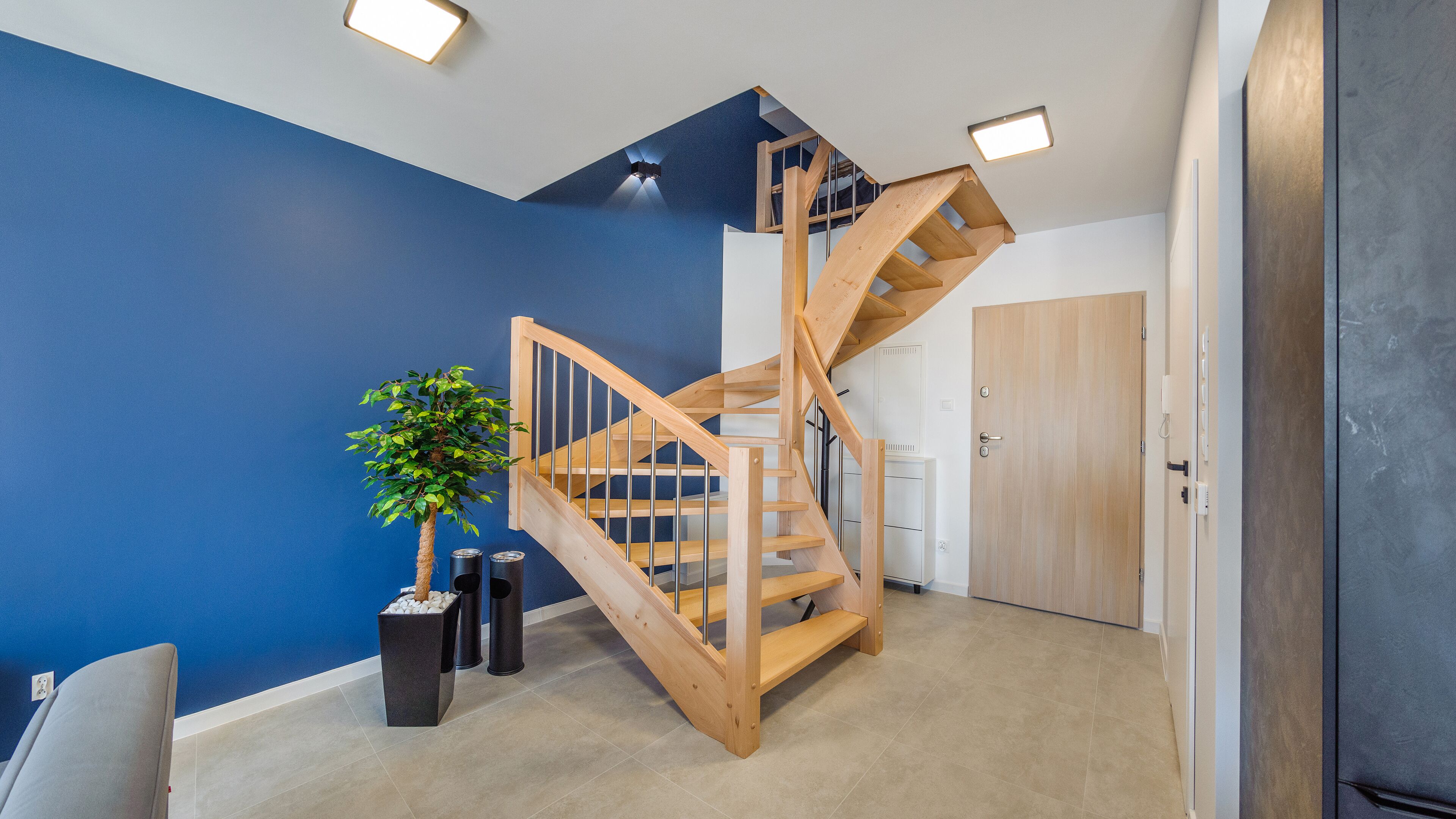 アパートメント (13 A) | リビング エリア | 薄型テレビ