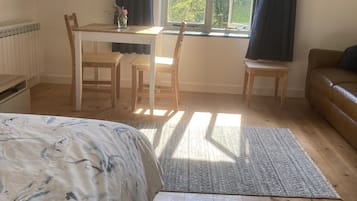 1 camera, ferro/asse da stiro, culla da viaggio, Wi-Fi gratuito