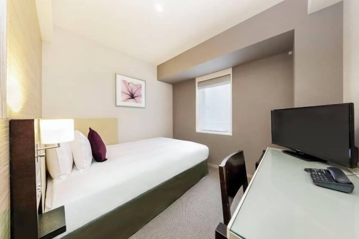 Wi-Fi de cortesia, roupa de cama