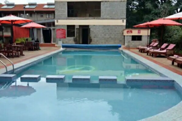 A heated pool - LITTLE HAVEN (Nairobi)
