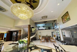 Khu sảnh