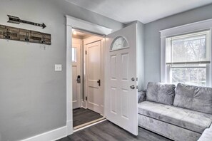 Interior - Dog-Friendly Home ~ 14 Mi to Highmark Stadium (Cheektowaga)