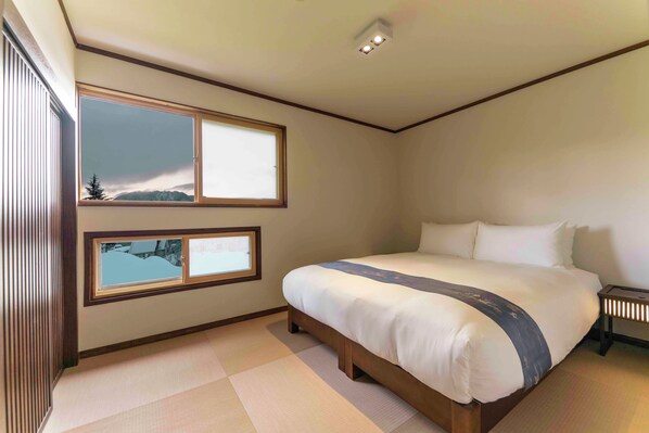 Superior Room, 2 Bedrooms, Mountain View