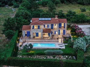 Exterior - Villa Sterpazzi with Sea View, private Pool, Sauna and Jacuzzi - near Poreč (Višnjan)