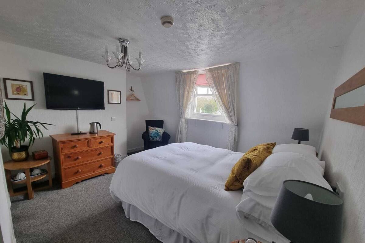 Comfort Double Room, 1 Bedroom, Harbor View | Free WiFi