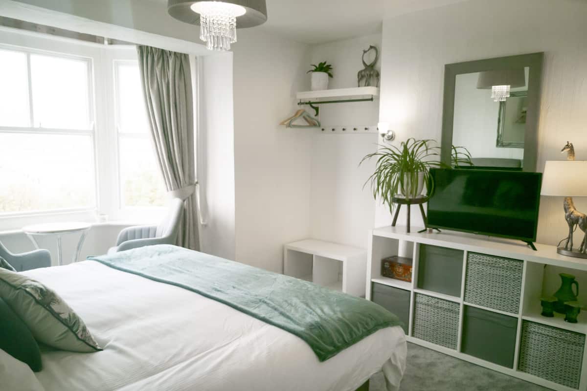 Comfort Double or Twin Room, 1 King Bed, Beach View | Free WiFi