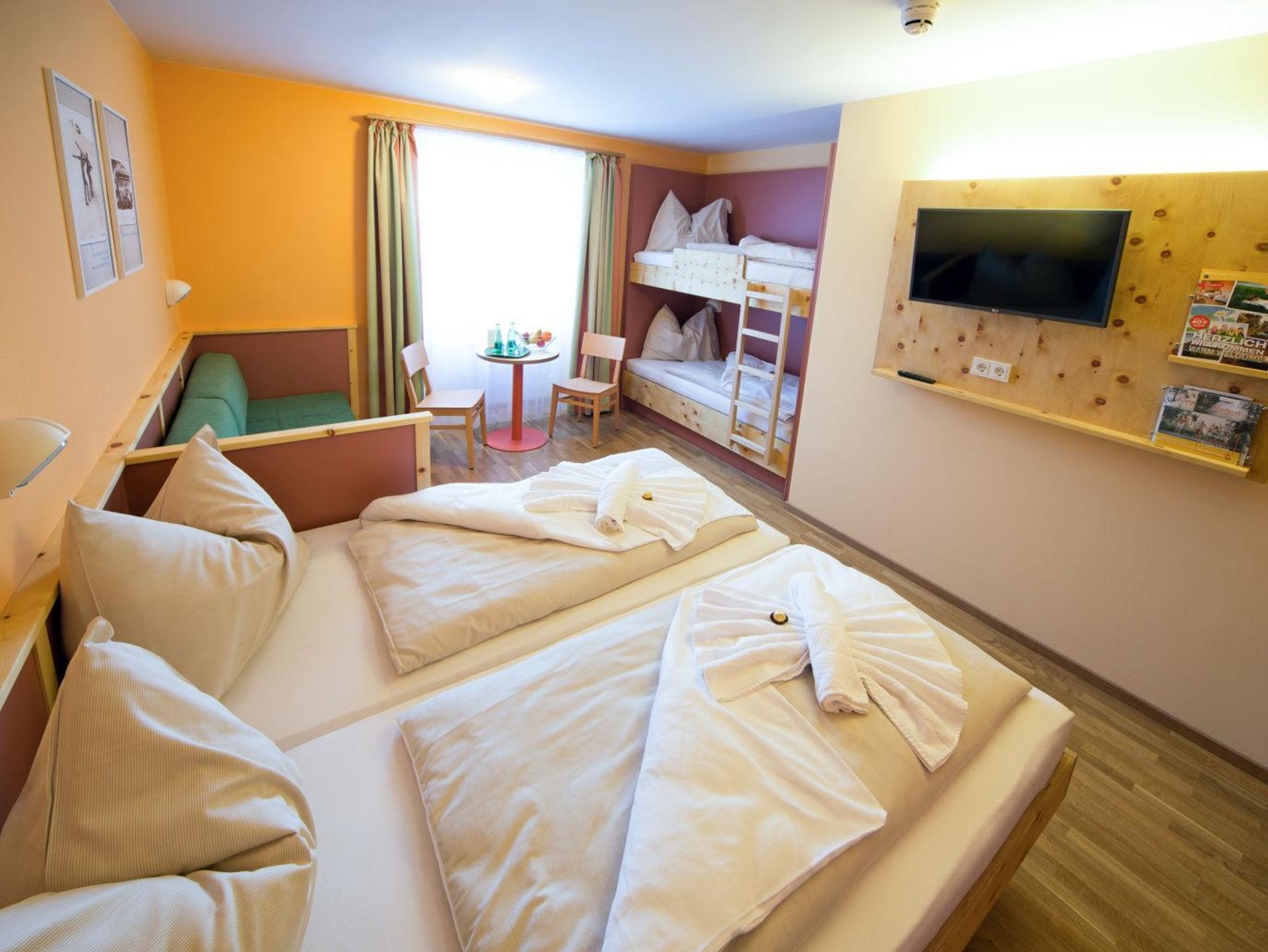 Four-bed room - JUFA Hotel Planneralm***