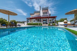 Outdoor pool - Villa Di Georgia (Αφάντου)