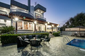 Outdoor pool - Villa Di Georgia (Αφάντου)