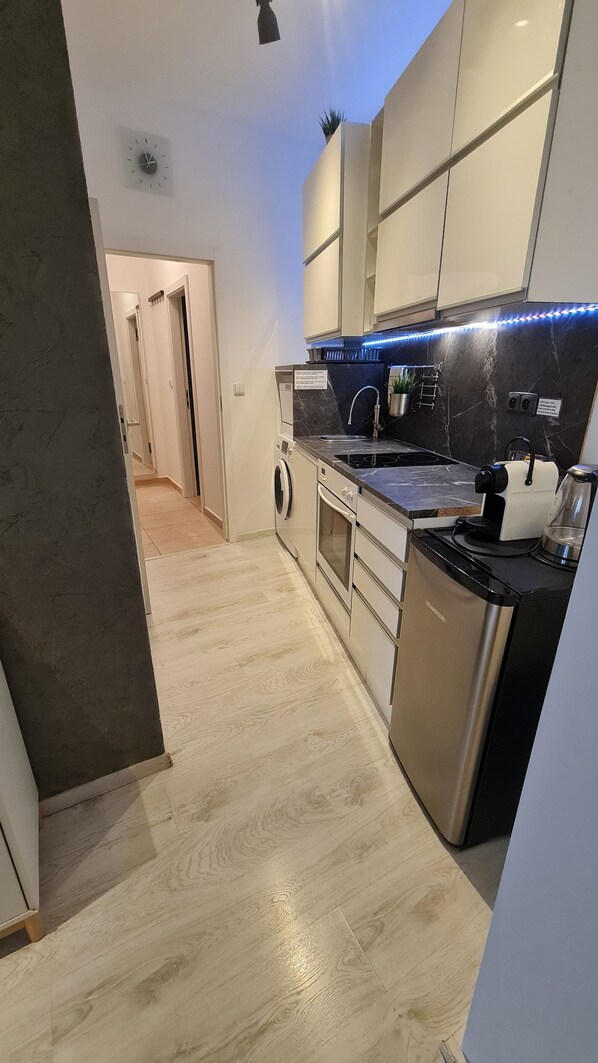 Apartamento City, 1 habitación, cocina básica | Cocina privada