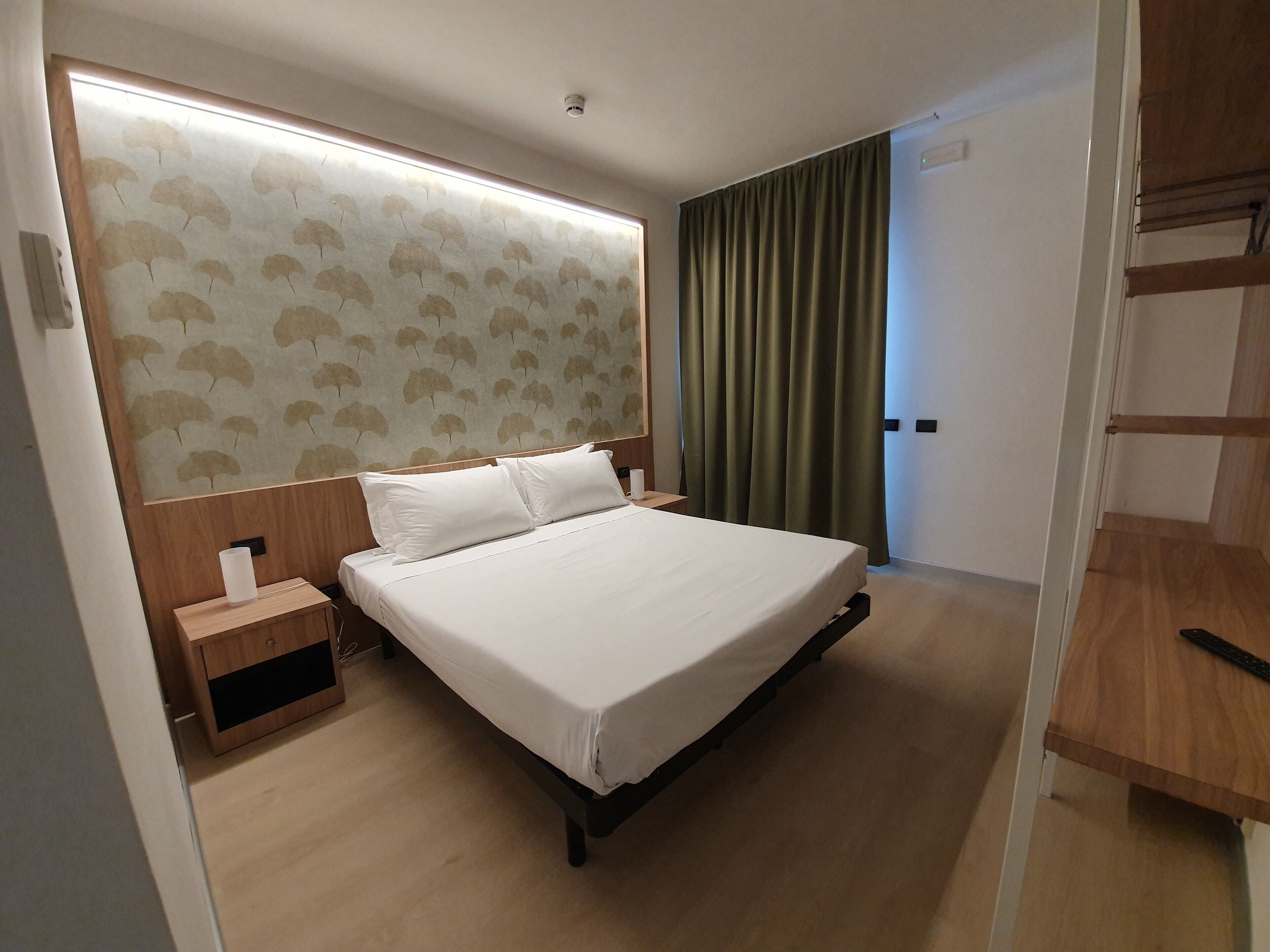 Classic Room | Premium bedding, free WiFi, bed sheets