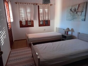 2 bedrooms, free WiFi, bed sheets