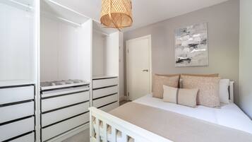 Apartment | 1 bedroom, hypo-allergenic bedding, individually furnished