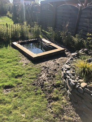 المنطقة المحيطة بالمنشأة