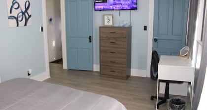 The Modern Gem with GAME ROOM! Pet friendly