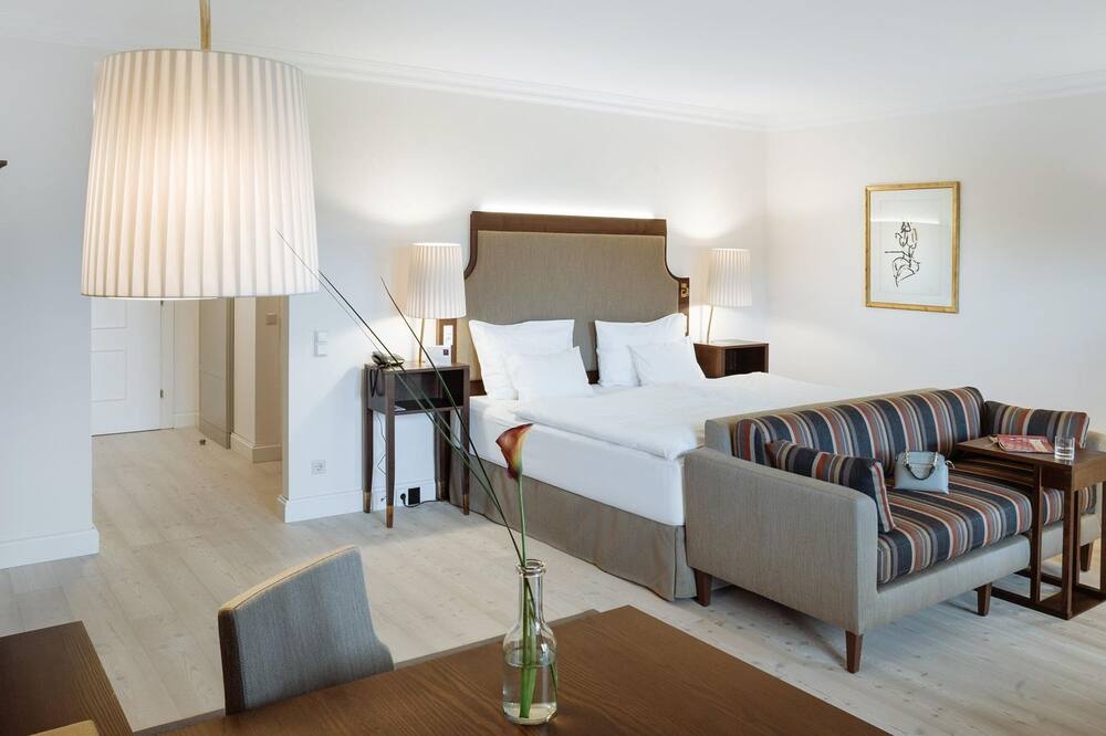 Junior Suite with balcony (breakfast) - IMLAUER Hotel Schloss Pichlarn
