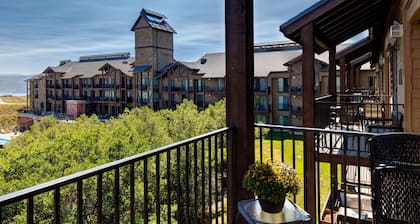 Moose Mgmt at Stillwater 3070: Top Floor-Mountain & Lake Views-Hot Tub-Fireplace