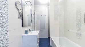 House | 2 bedrooms, iron/ironing board, WiFi - Il Borgo Apartments C1 - Sv-d600-navi44atc (Finale Ligure)