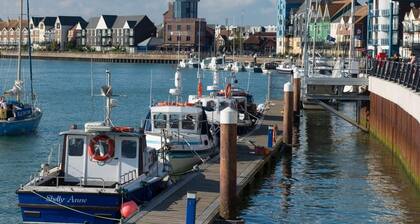 Beautiful 2BD Beach Retreat Littlehampton