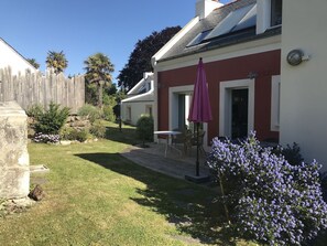 Terrace/patio - House Le Palais 5 persons (Le Palais)