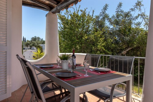 Quinta do Paraiso - Resort with swimming pools, a short walk from to beach, town & amenities
