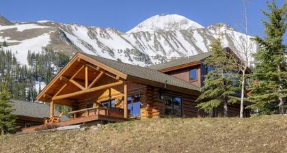 Bandit Way Vista | Hot Tub & Deck Views | Near Yellowstone
