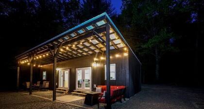 Tiny Home Escape • Swimmable Pond • WiFi • Pets OK